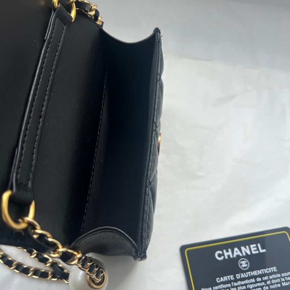 Chanel Clutch With Strap Pearlescent Black 13Cm/5.1in Ap4010 B16719 94305 view 8