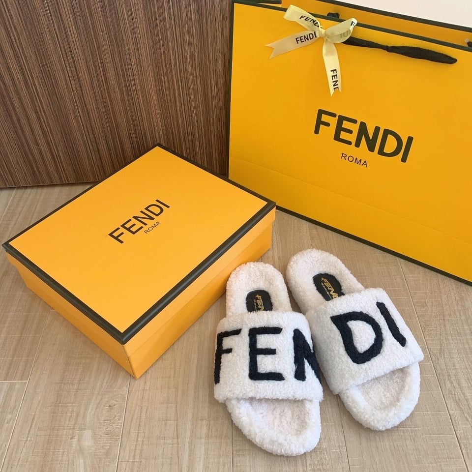 Fendi Fleece Black Text Slippers White view 5