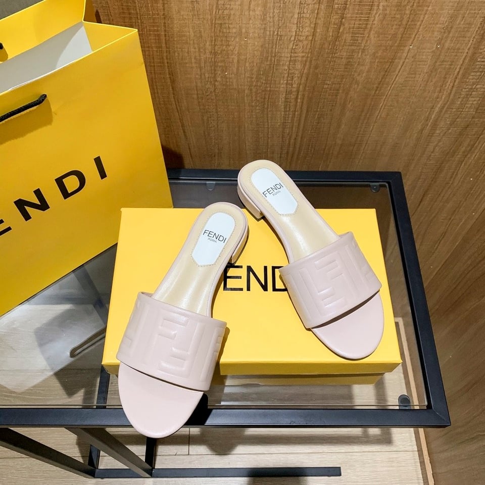 Fendi Silk Cowhide Slippers Light Pink view 5