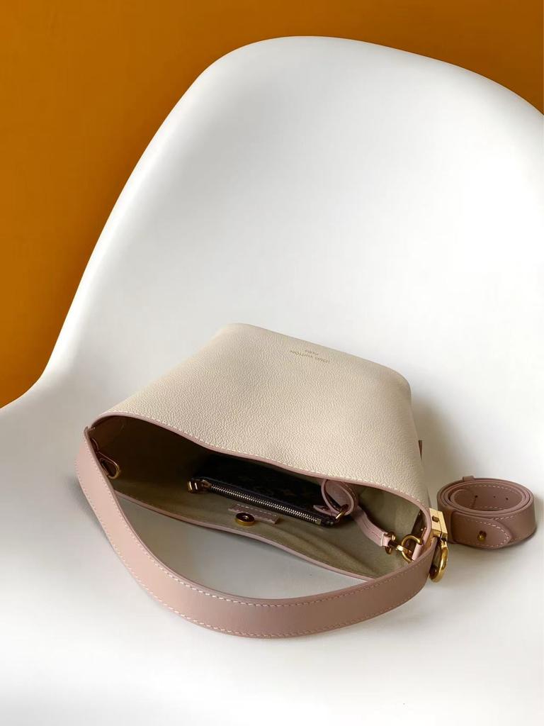 Louis Vuitton Low Key All In BB 16cm M29112 view 4
