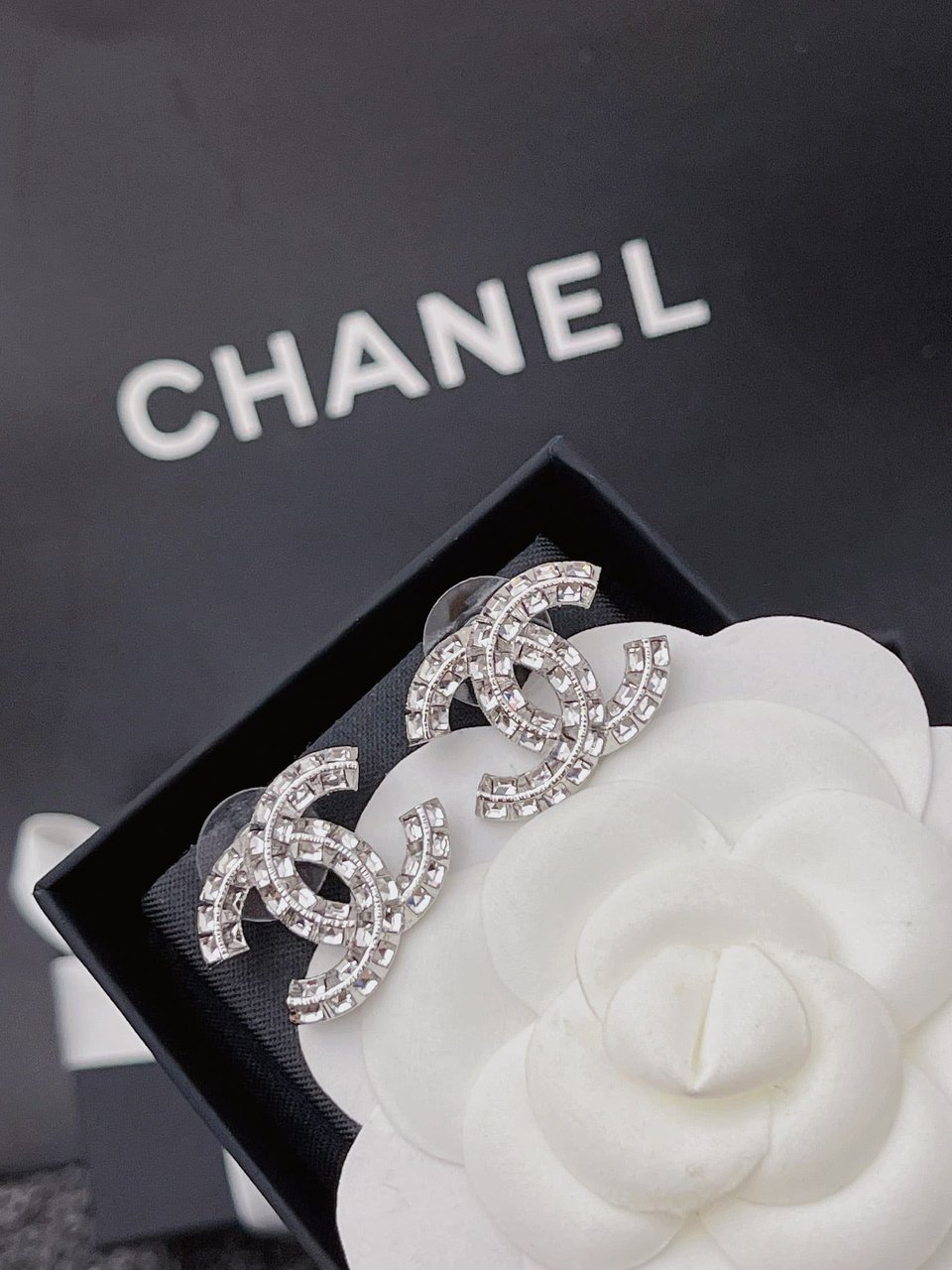 Chanel Cc Earrings view 8