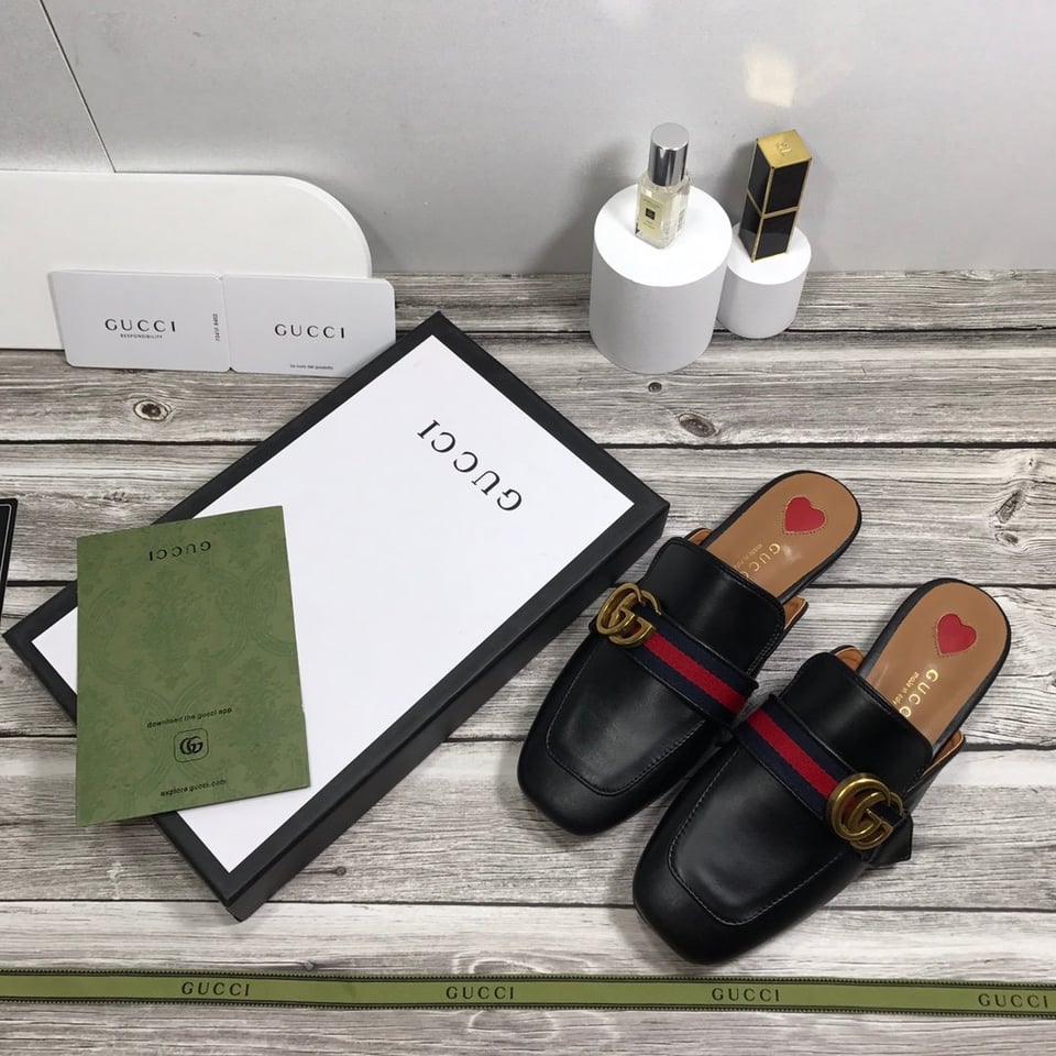 Gucci Women’S Princetown Leather Slipper Black view 3