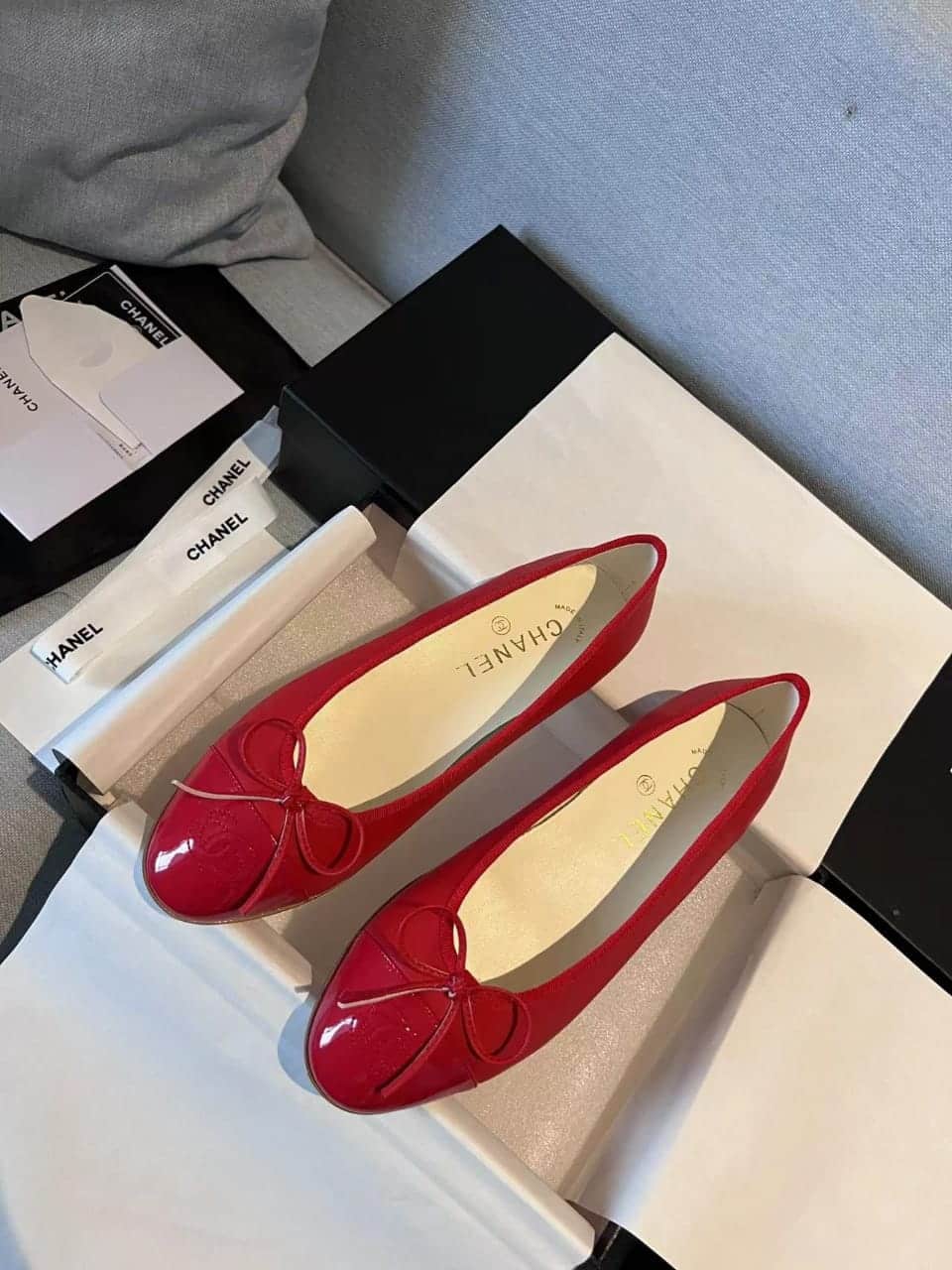 Chanel Cc Cap Toe Ballet Flats In Light Red Patent Leather view 3