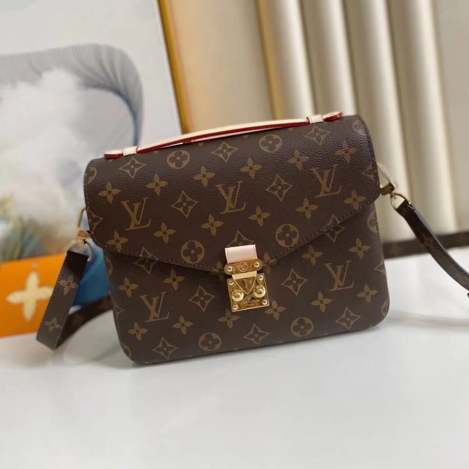 Louis Vuitton Louis Vuitton Pochette Métis 25cm view 8