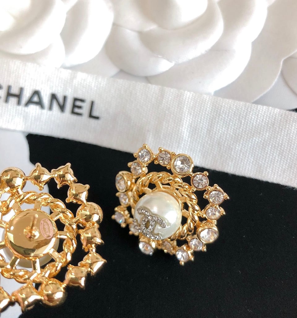 Chanel Earrings view 3