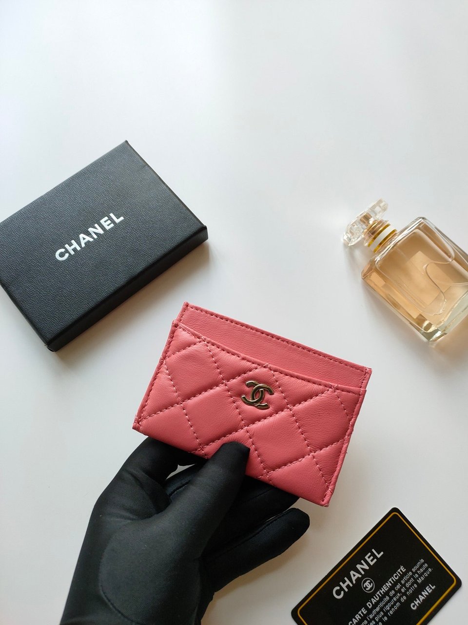 Chanel Card Holder 11.2 Blush Pink Calfskin Gold Icon view 4