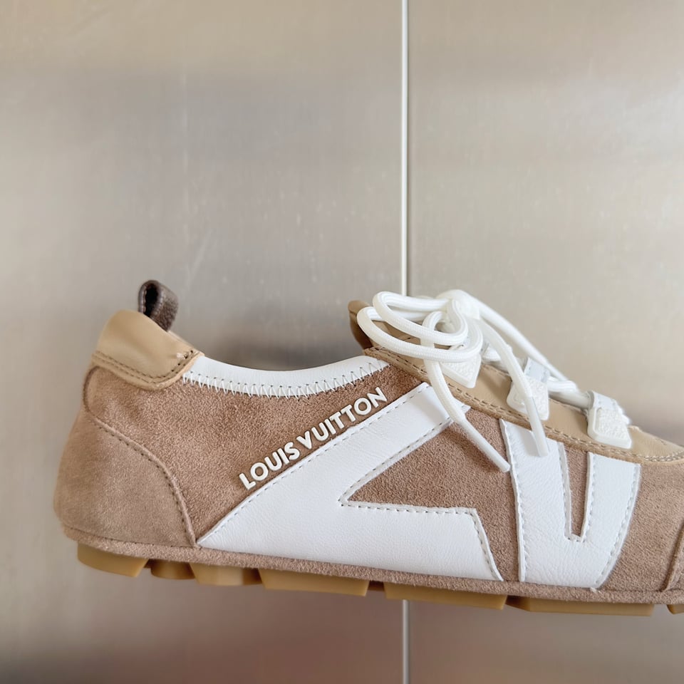 Louis Vuitton Sneakerina Yellow Beige – Women’s Ballet-Inspired Slim Sneakers view 5