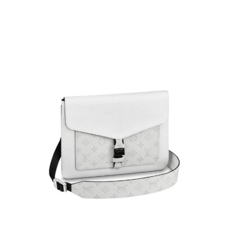 Louis Vuitton Pochette M Tis East West Bag Black 21Cm M46595 view 9