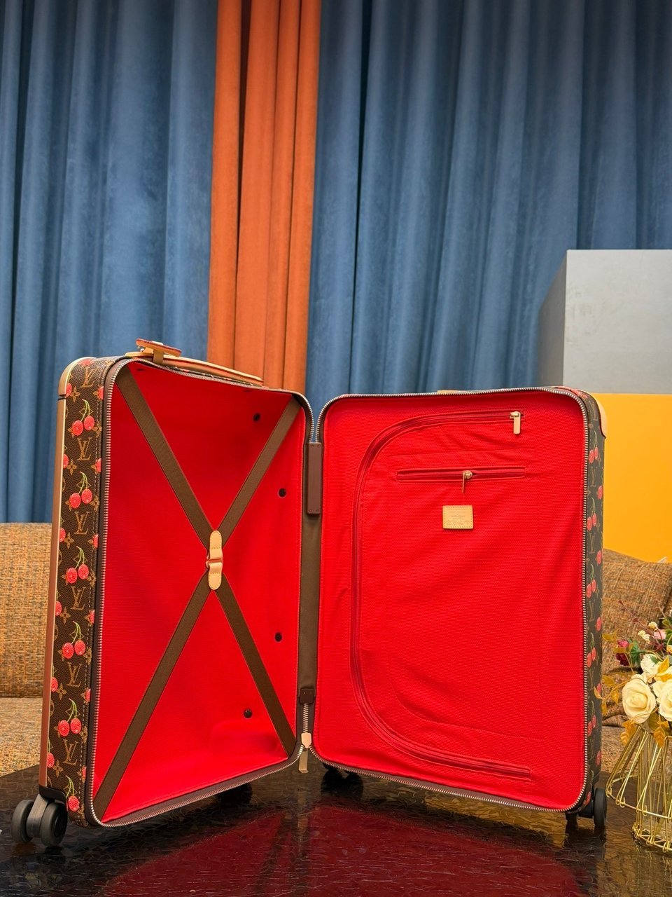 Lv Cherry Travel Horizon 55 – Luxury Cabin Carry-On 55cm/21.6in view 10