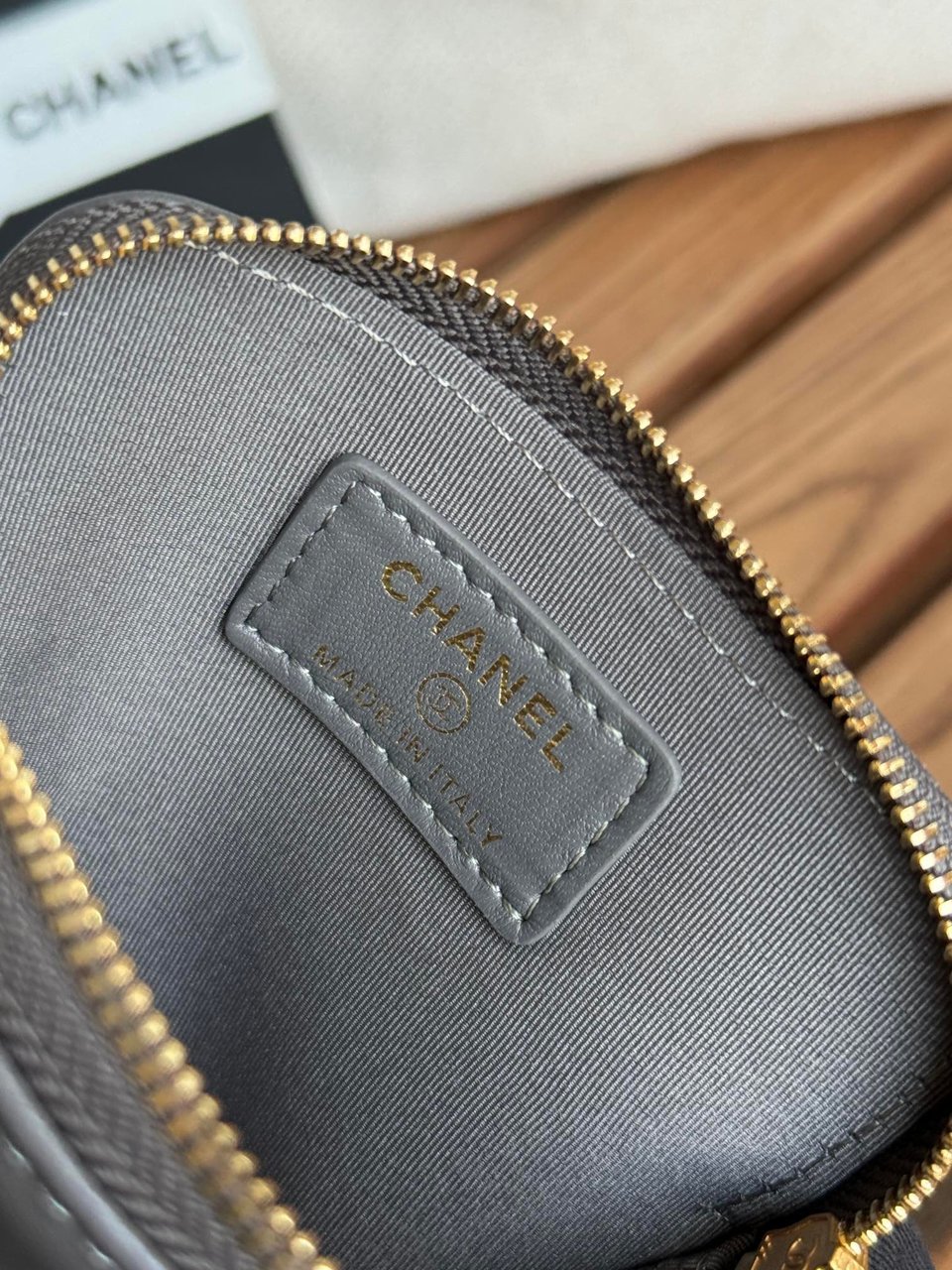 Chanel 19 Zipped Coin Purse 11Cm Grey Lambskin Gold Hardware view 7