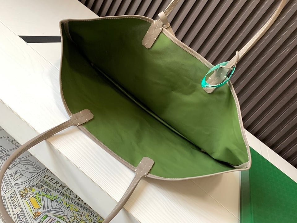 Goyard St Louis Pm 48Cm Greige And Green Tote Bag view 6