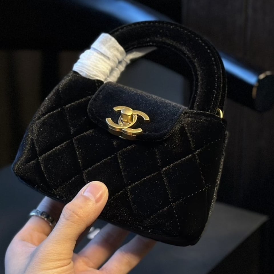 Chanel Velvet Nano Kelly Re Edition Black 13Cm/5.1in view 5