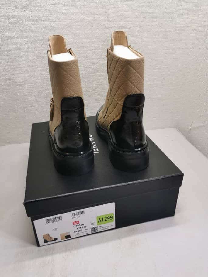 Chanel Lace Up Boots Beige Black G39516 Y56261 K5119 view 3