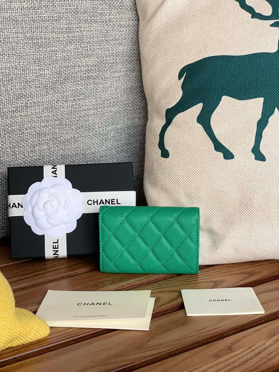Chanel Small Wallet 11Cm Dark Green Caviar Light Gold Hardware view 4