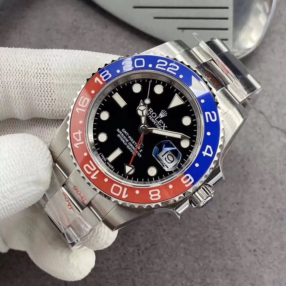 Rolex GMT-Master II 40mm 126710BLRO “Pepsi” Oyster view 5