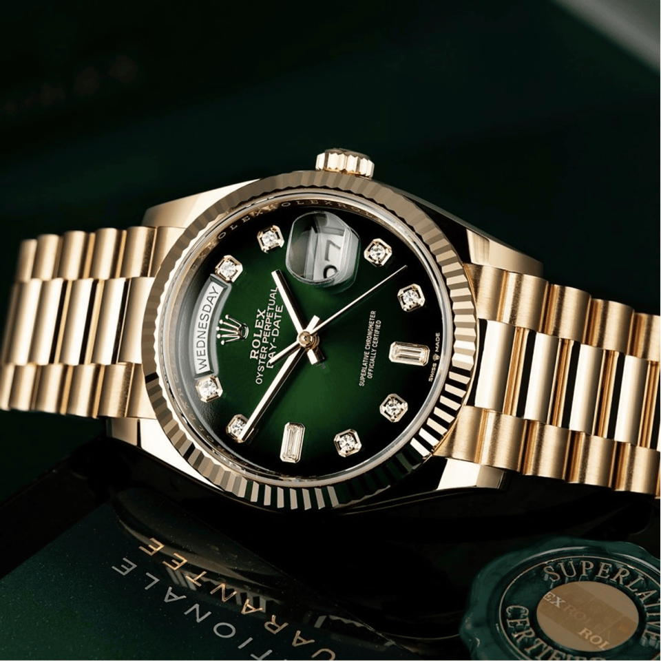[SUPER CLONE] Rolex Yellow Gold Day-Date Diamond Bezel Onyx Green Dial President Bracelet 36mm view 3