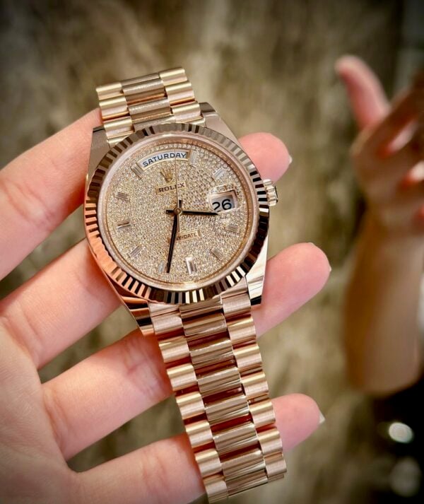 [Superclone] Rolex Day-Date 40mm Diamond – Paved Dial President 228235 view 2