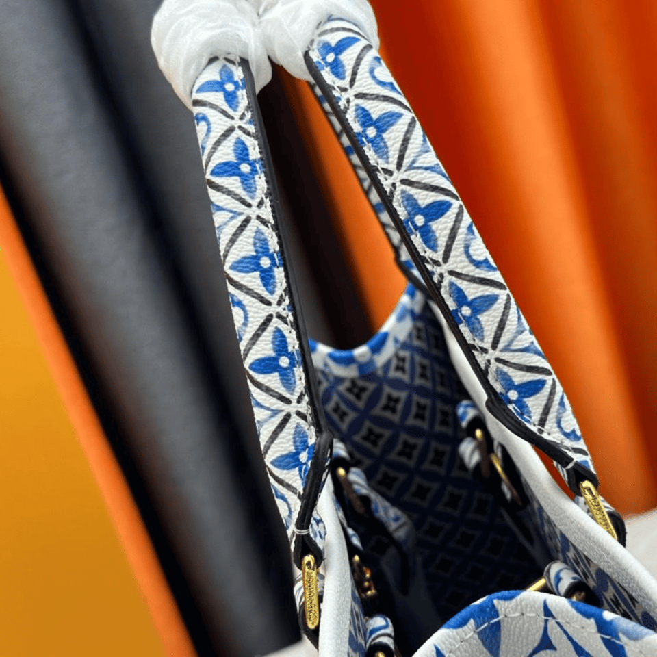 Louis Vuitton Onthego Handbag Blue Monogram Pattern 35cm/13.8in view 9