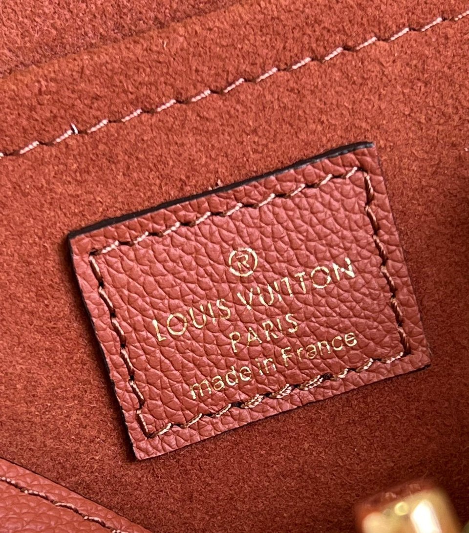 Louis Vuitton Lockme Tender 19Cm Chataigne Brown view 10