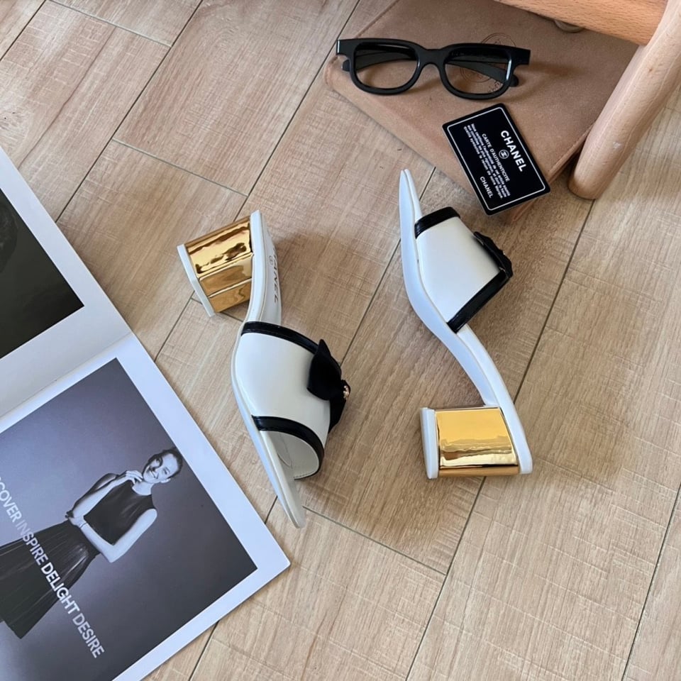 Chanel Grosgrain Ribbon Bow Mule Leather White view 3