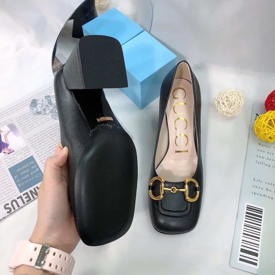 Gucci Women’S Mid Heel Pump With Horsebit Black view 3