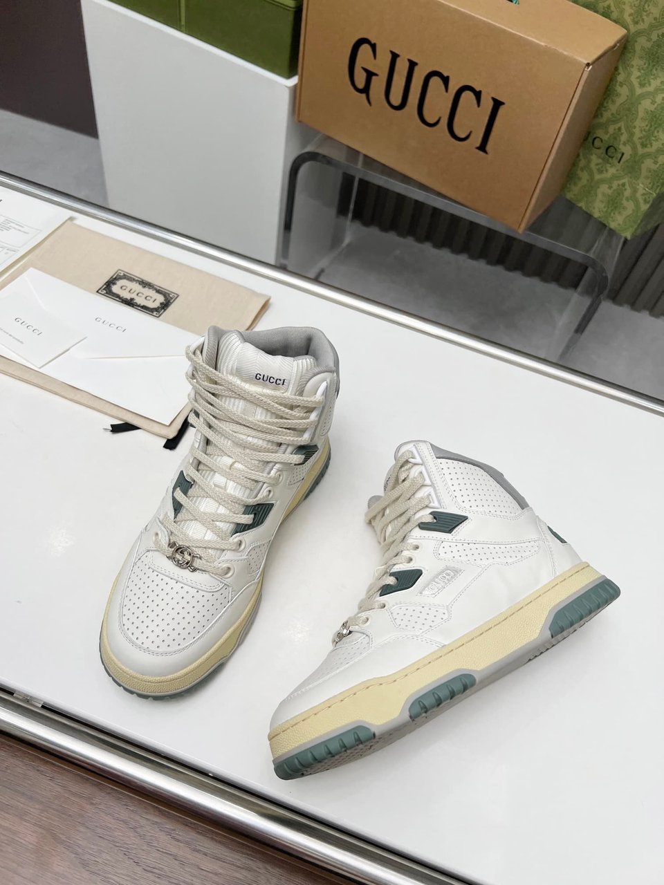 Gucci Women’S High Top Distressed Effect Sneaker White 765437 Aacv6 9161 view 8