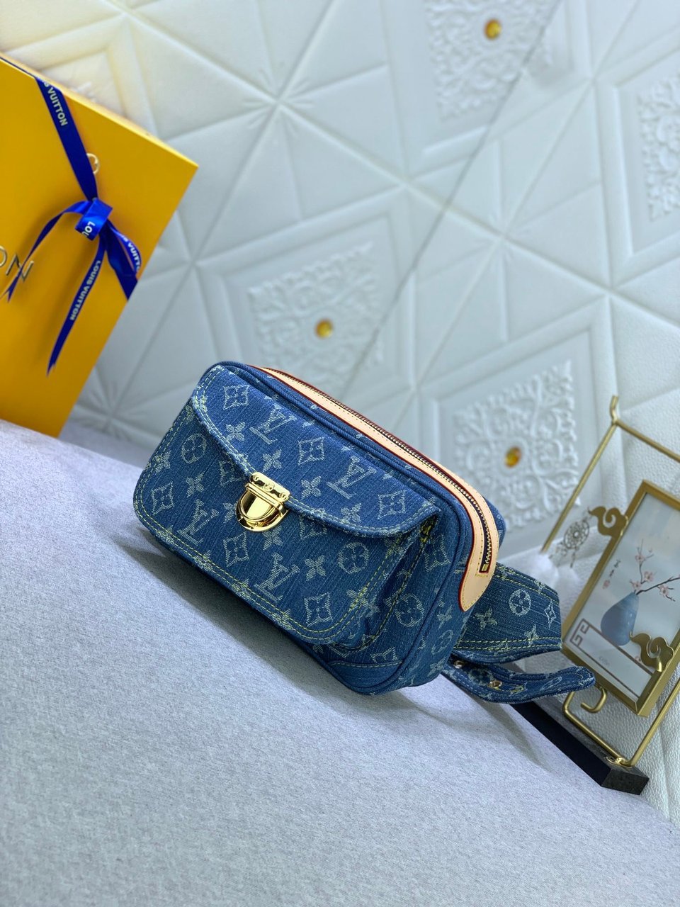Louis Vuitton Bum Waist Bag Pouch M95347 view 3