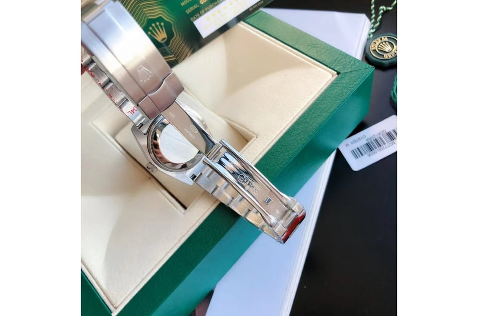 Rolex Oyster Perpetual 31/41mm SS/SS Green/Stk view 5