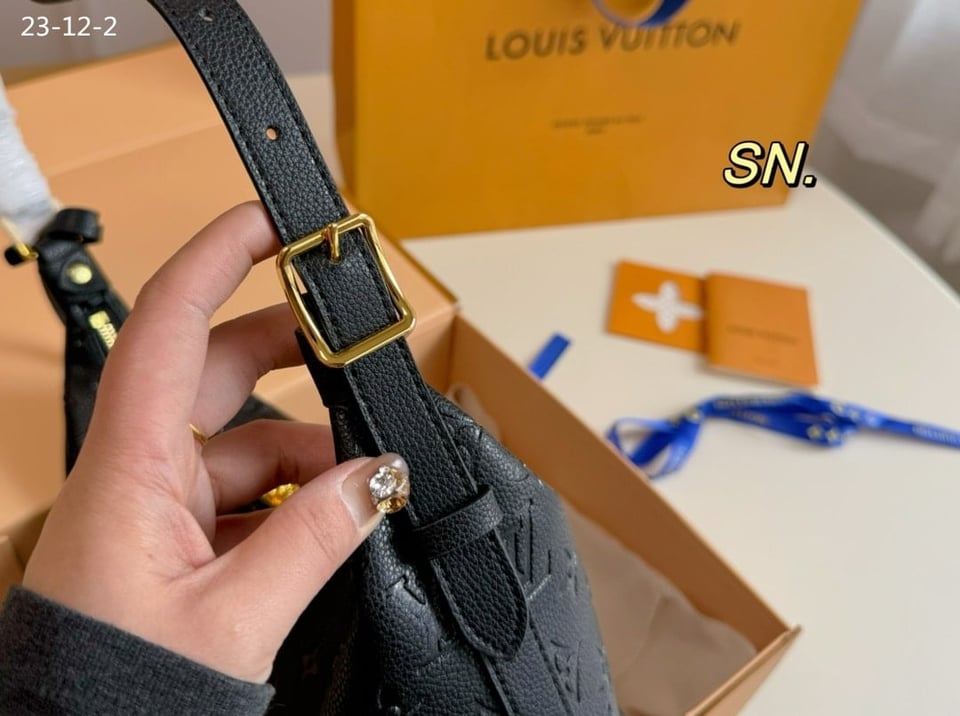 Louis Vuitton Sac Sport Bag Monogram Empreinte Black 26Cm M46610 view 3