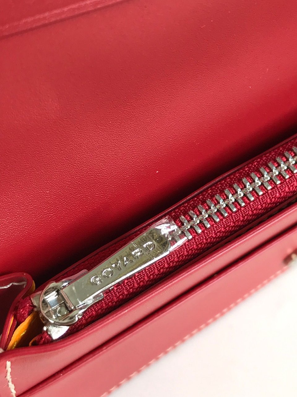 Goyard Richelieu Wallet 19 Cm Classic Red Goyardine Canvas view 3