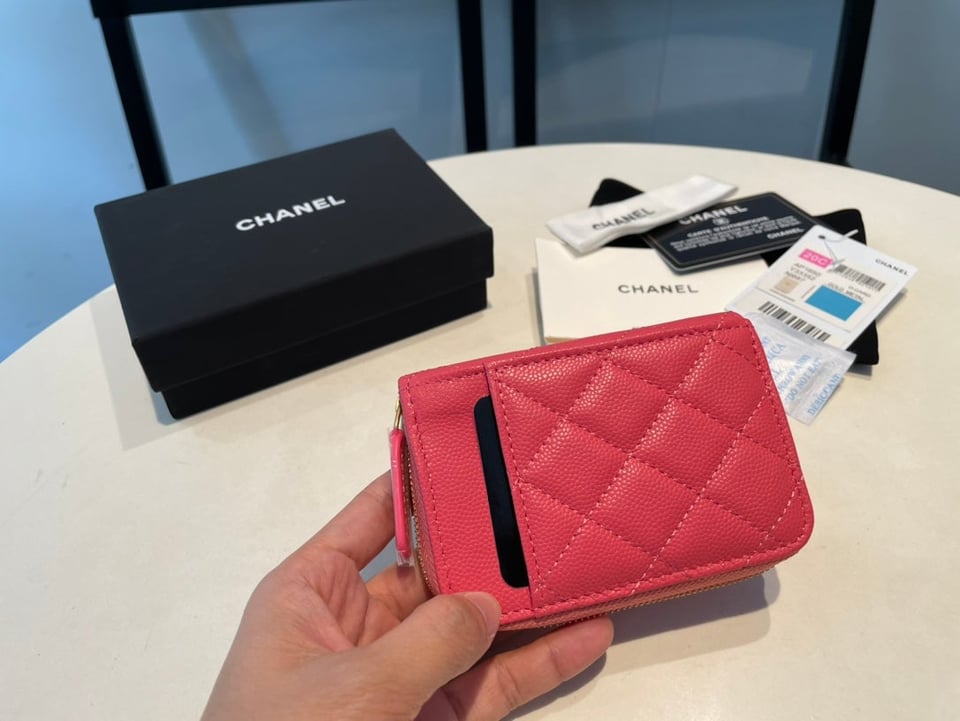 Chanel Zipped Coin Purse 11 Red Pink Grained Calfskin view 7