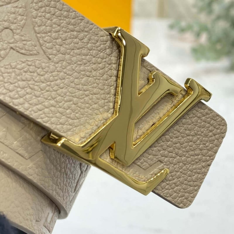 Louis Vuitton LV Iconic 30mm Reversible Belt M0328V view 7