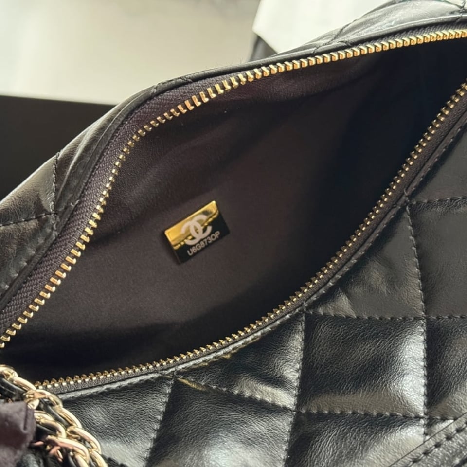 Chanel Small Camera Case Bag Black 23Cm/9.1in As5220 B18234 94305 view 5