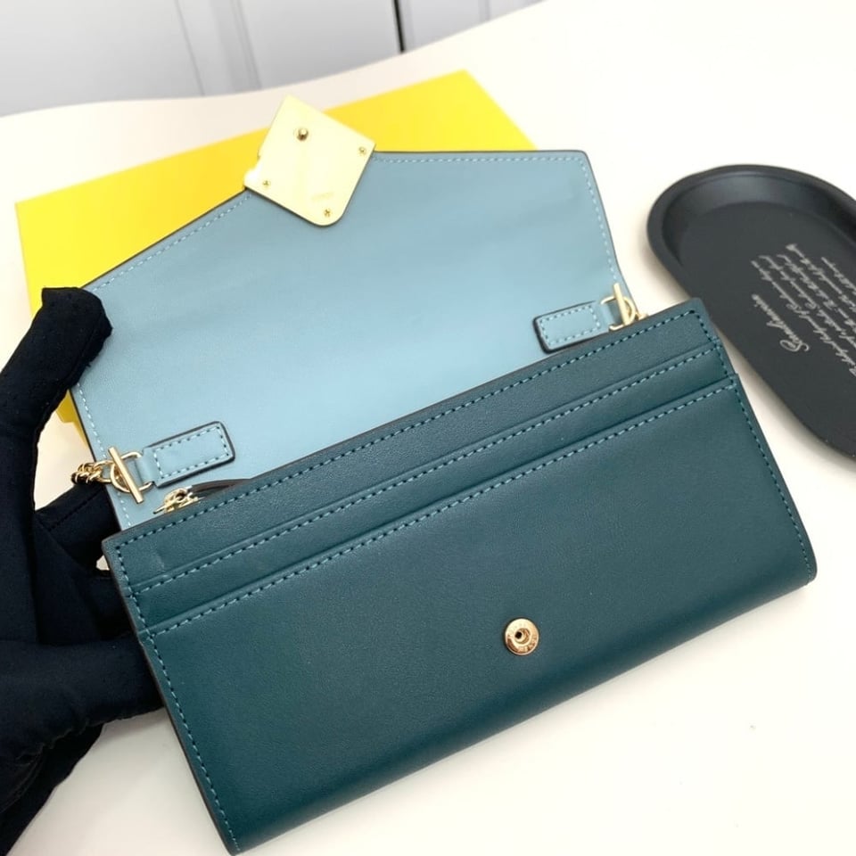 Fendi Ff Diamonds Continental With Chain Leather Wallet Green Blue 19Cm view 9