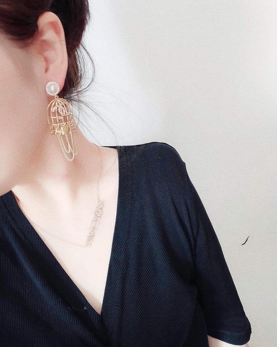 Chanel Birdcage Golden Earrings view 2
