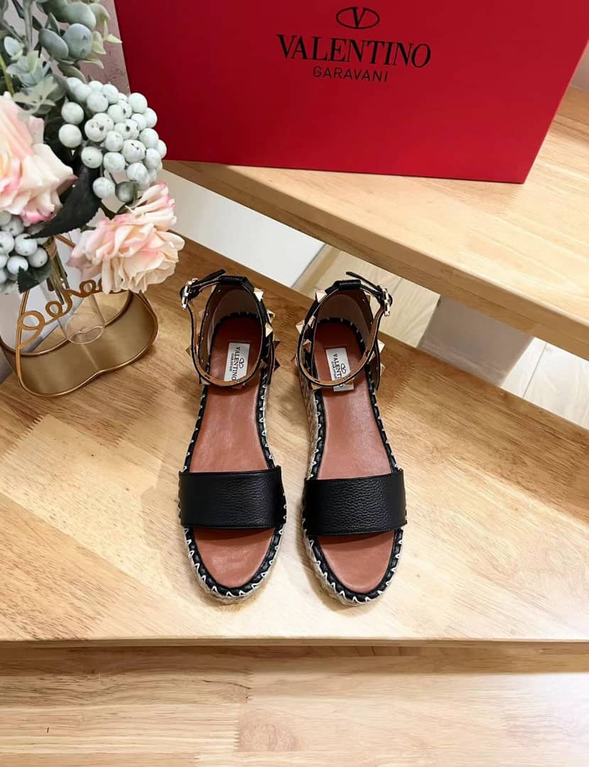 Valentino Garavani Rockstud Calfskin Flatform Espadrille Sandals view 3