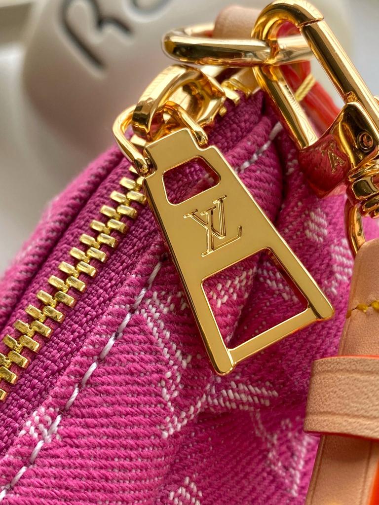 Louis Vuitton Pochette Valley Bag Fuchsia Denim 21cm M28327 view 4