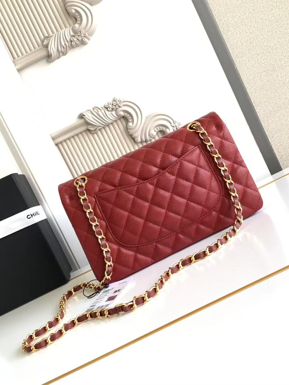 Chanel Classic Flap Bag 25 cm Red Gold-Tone Hardware A01112 view 5
