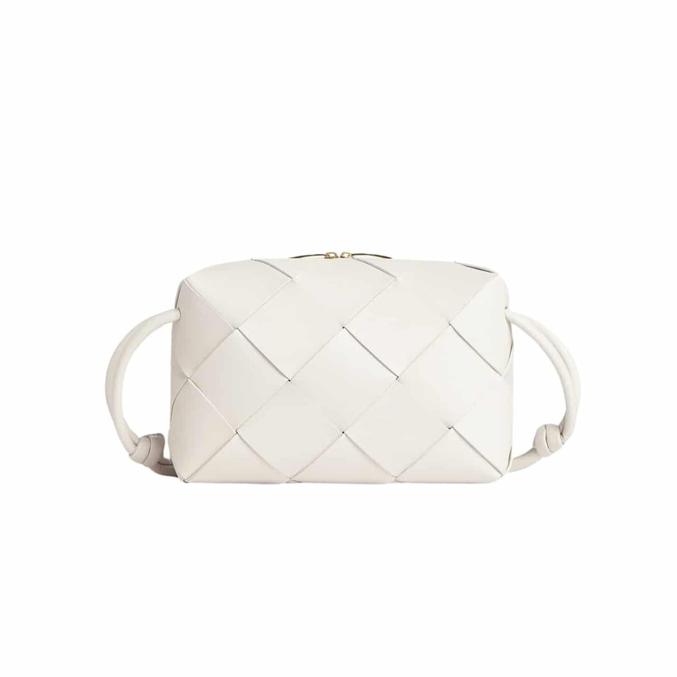 Bottega Veneta Small Camera Bag Mxn 52 400 White 18Cm view 2