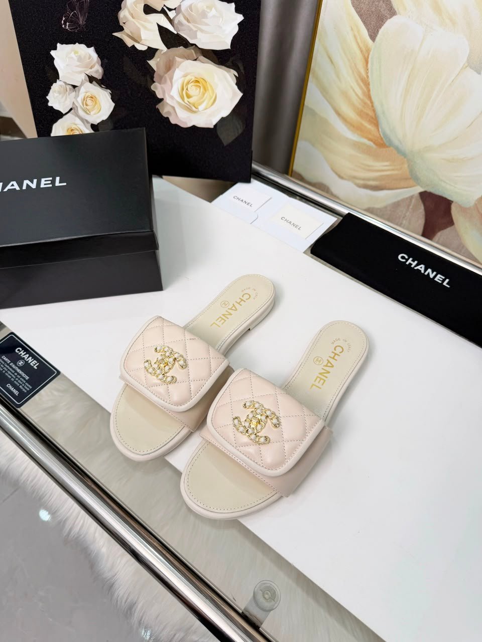 Chanel Quilted Slide Sandals Bright Gold-tone CC G35927 view 3