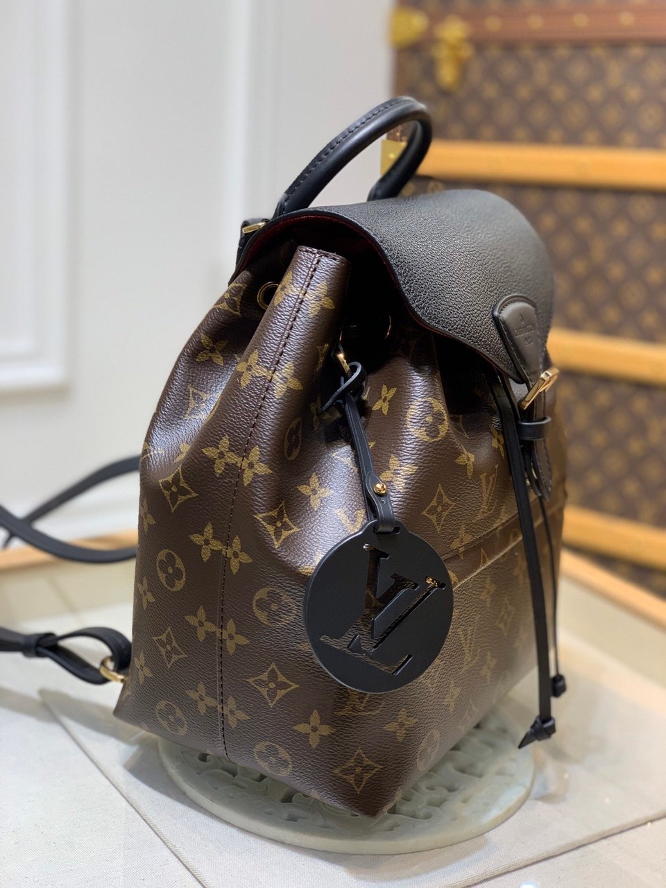 Louis Vuitton Montsouris Pm 27Cm M45515 view 4