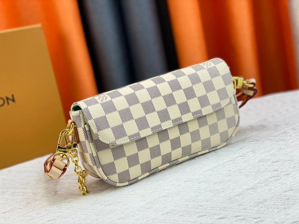 Louis Vuitton Ivy Wallet On Chain Bag Damier Ebene Beige 23cm/9in view 5