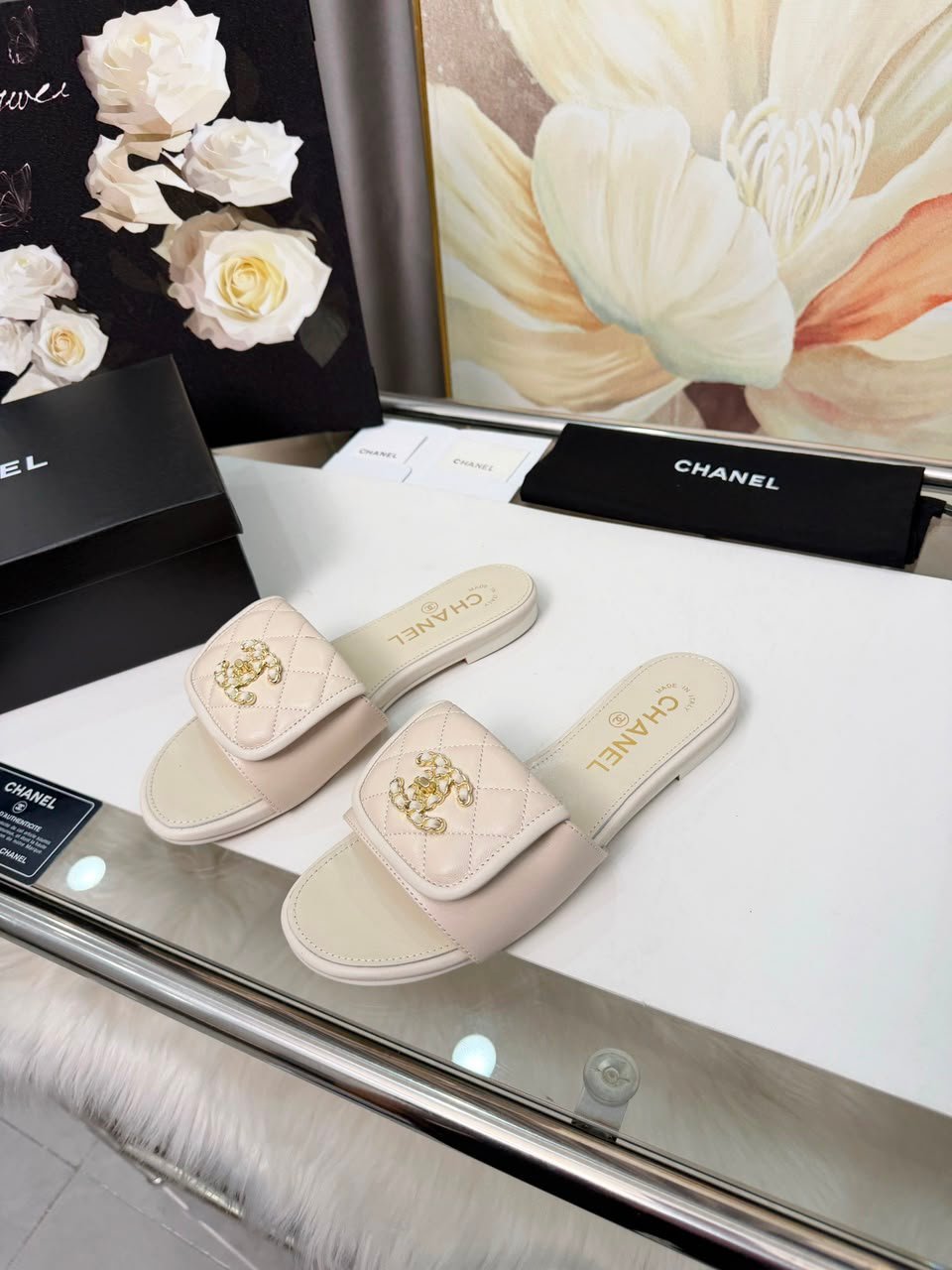 Chanel Quilted Slide Sandals Bright Gold-tone CC G35927 view 8
