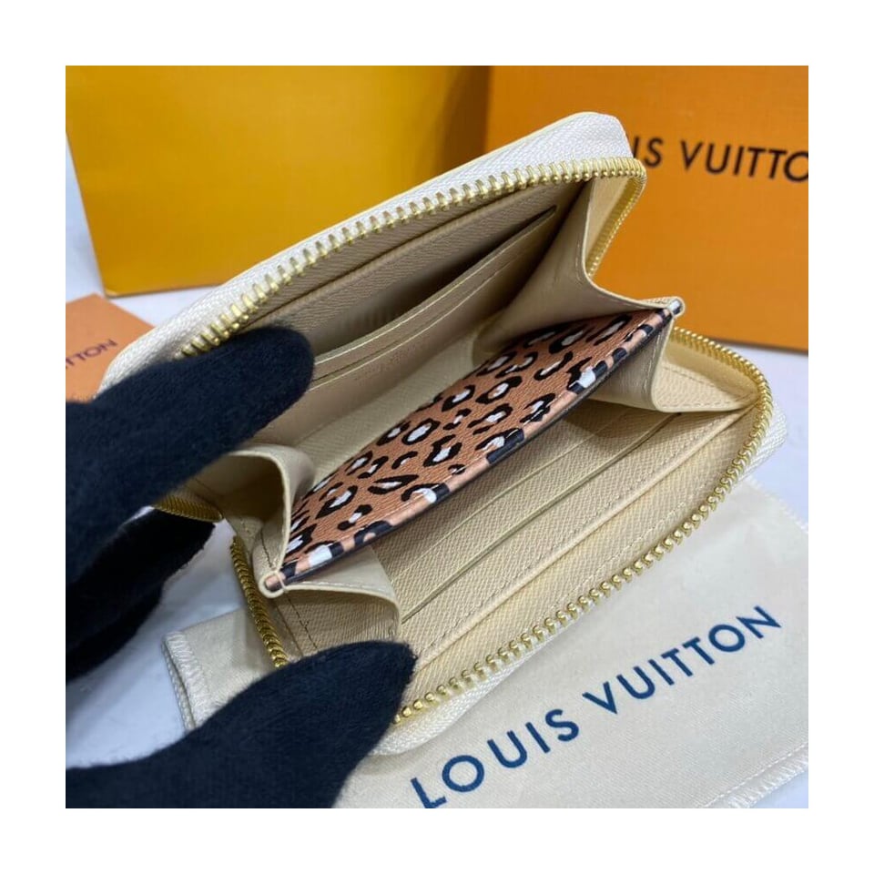 Louis Vuitton Zippy Coin Purse view 9