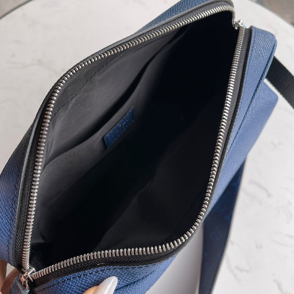 Louis Vuitton Outdoor Messenger Navy Blue 25Cm M30242 view 7