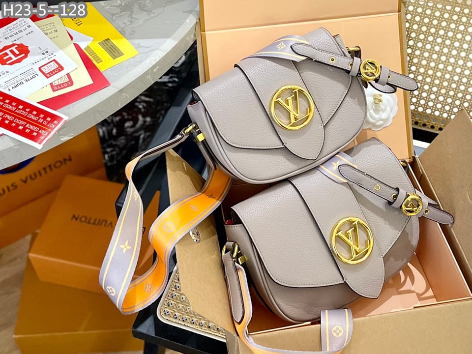 Louis Vuitton Pont 9 Soft Pm Gray 20Cm M58728 view 4