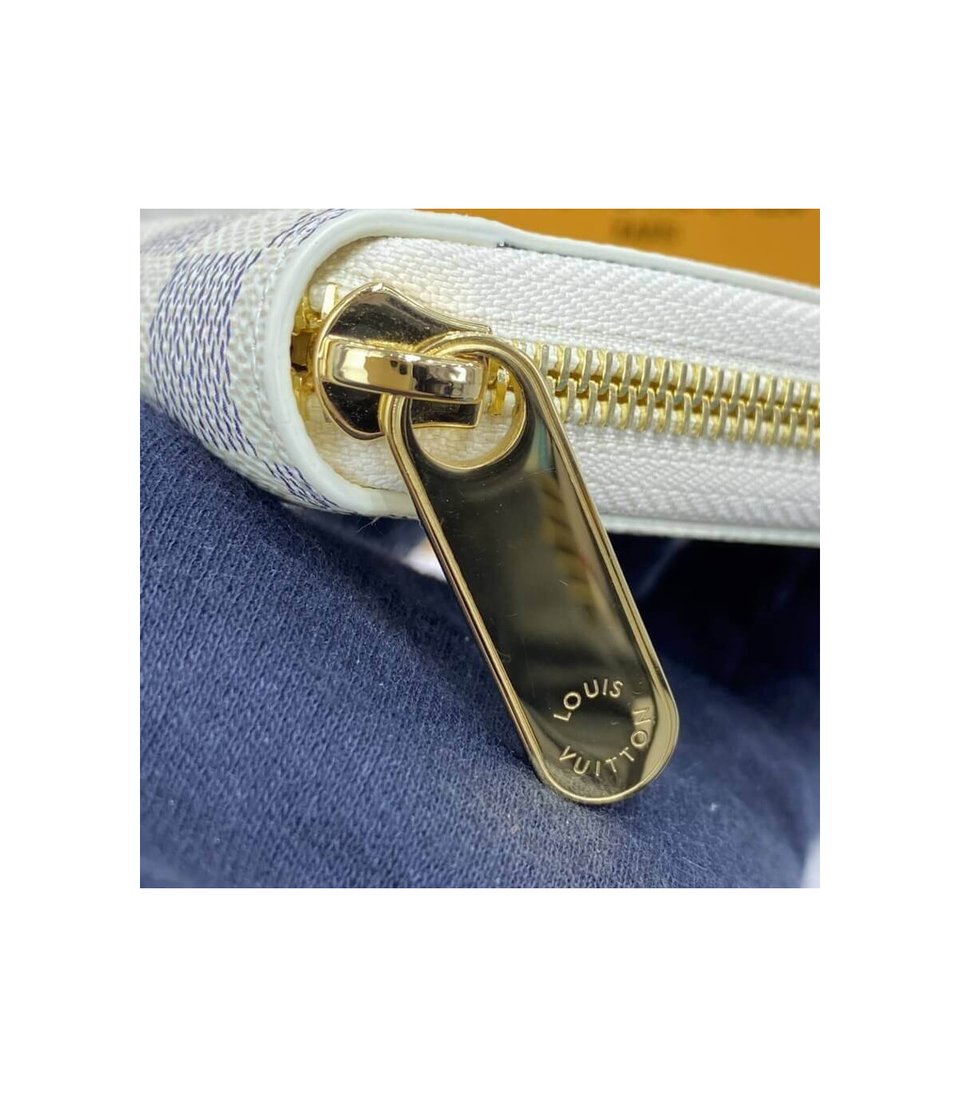 Louis Vuitton Damier Azur Zippy Wallet Beige view 9