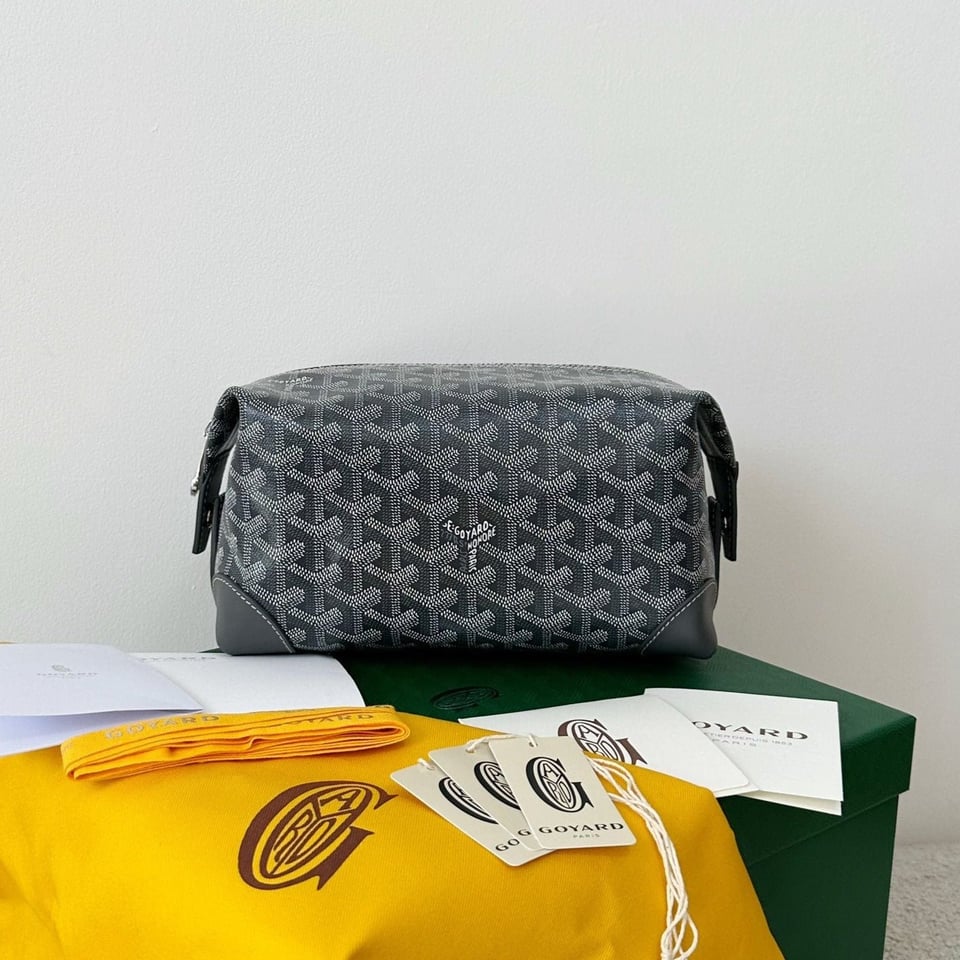 Goyard Goya Cosmetic Bag 24Cm Grey Canvas view 2