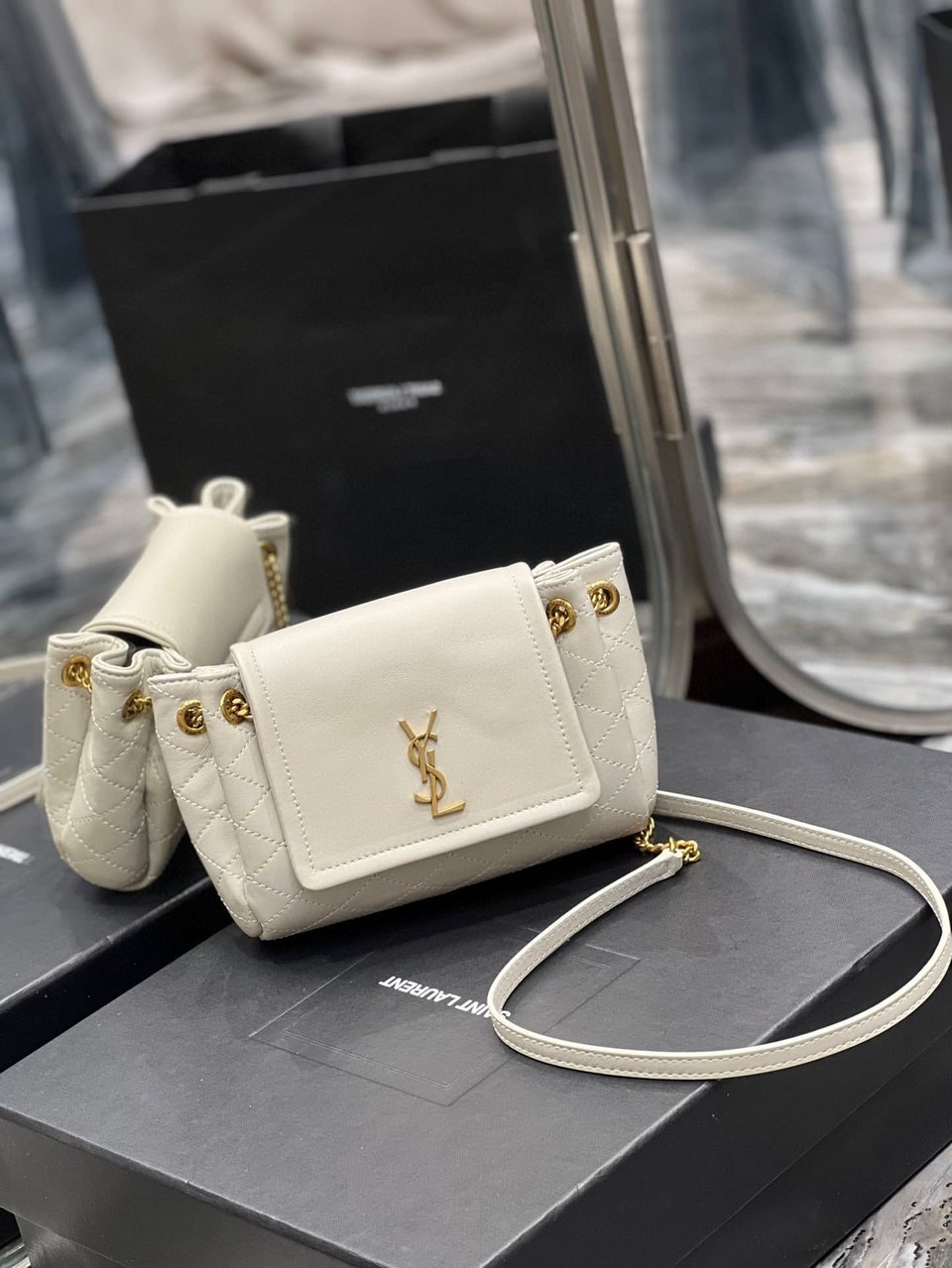 Saint Laurent Mini Nolita In Blanc Vintage 18Cm view 8