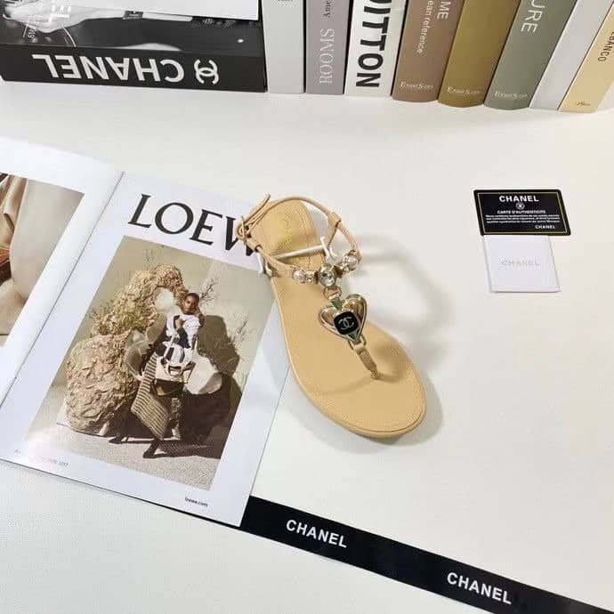 Chanel Shiny Pearl Crystal Cc Heart Thong Sandals Yellow G39674 X01000 0S083 view 6
